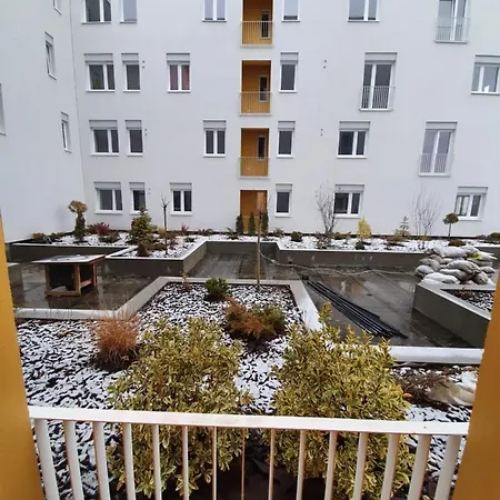 Garsoniera Апартаменти *